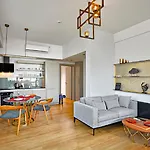 G Tower Furnished Apartment Rentals